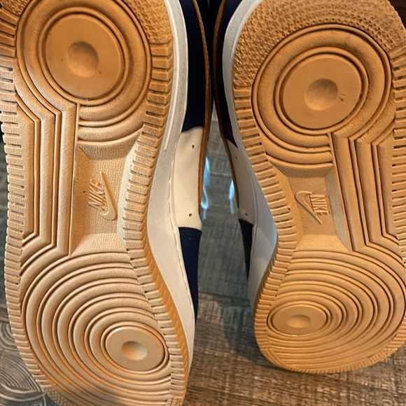 Nike Air Force 1 Shoes - Picture 5 of 6